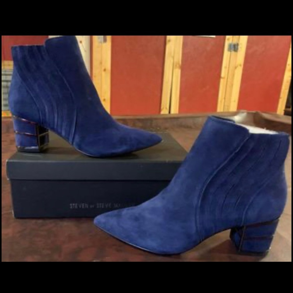 New Steve Madden blue suede boots